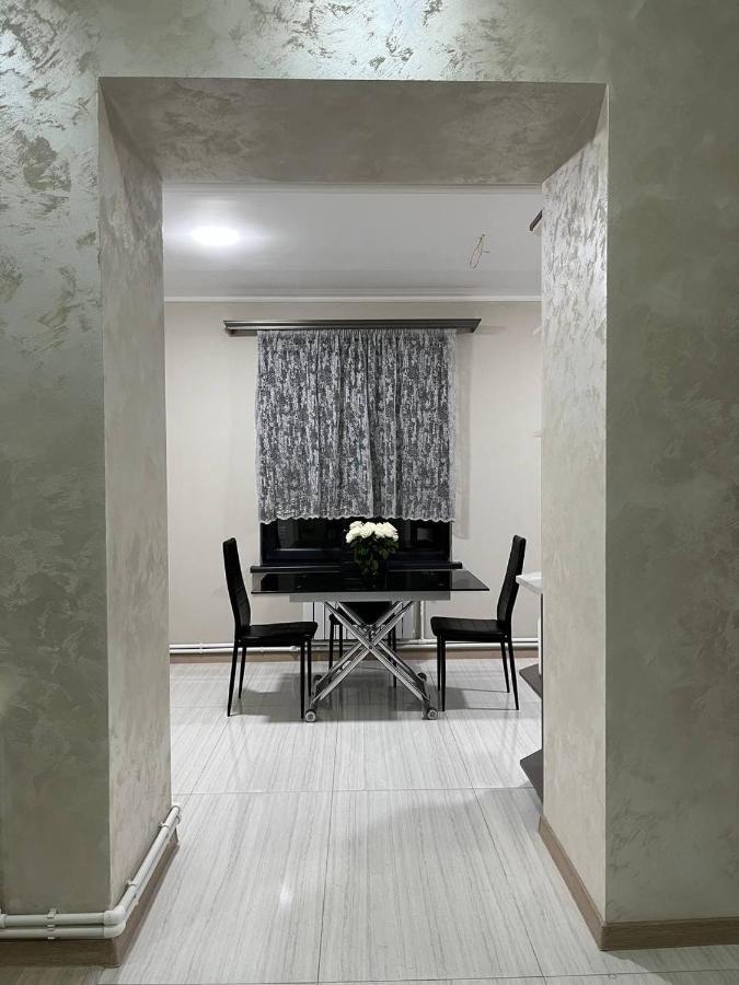 Appartement In Erivan Exterior foto